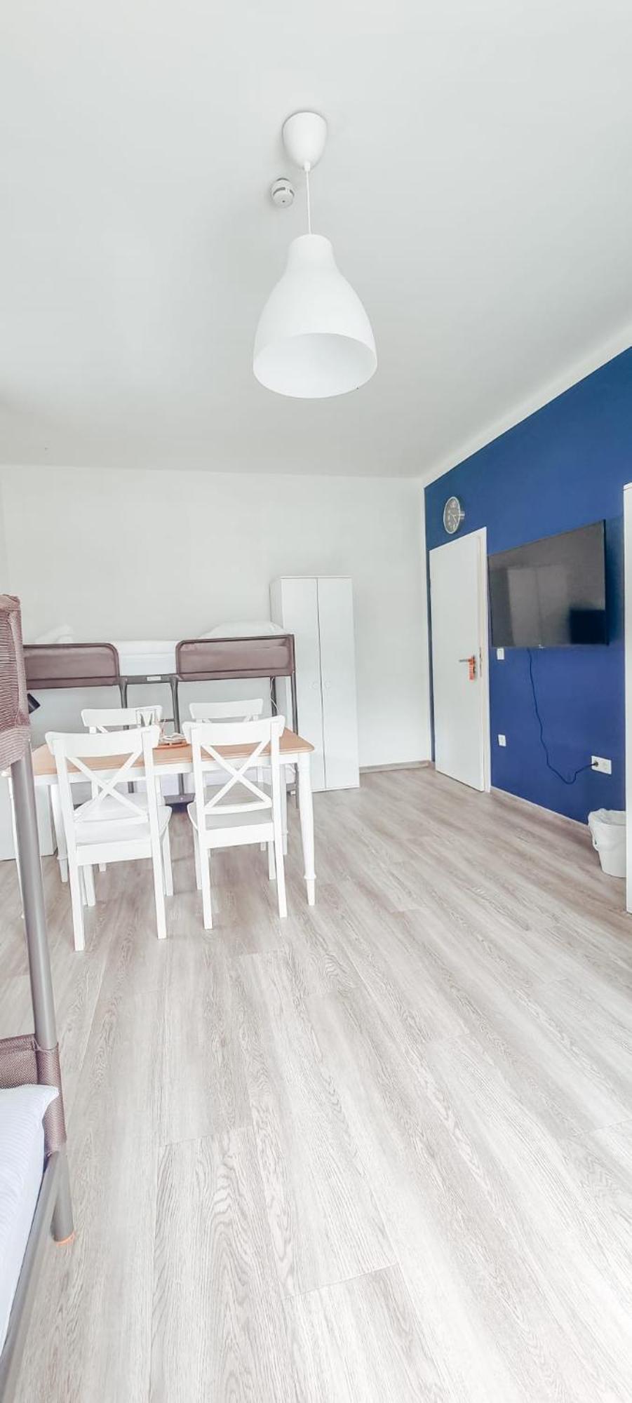 Sechsbettzimmer "Blau" In Zentraler Lage BRE Εξωτερικό φωτογραφία